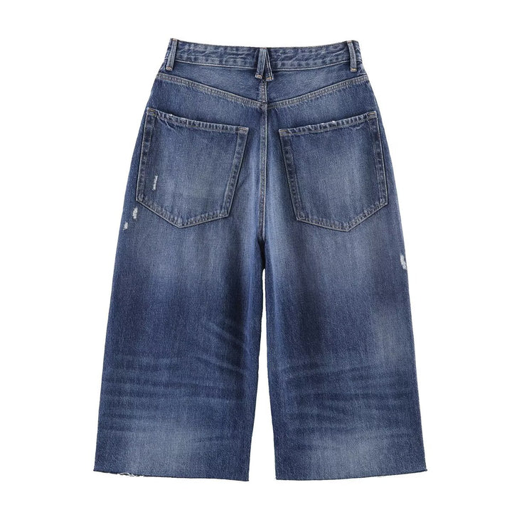 Damer löst skurna jeans i avslappnad trasig design Mirla-Eva Jonsson