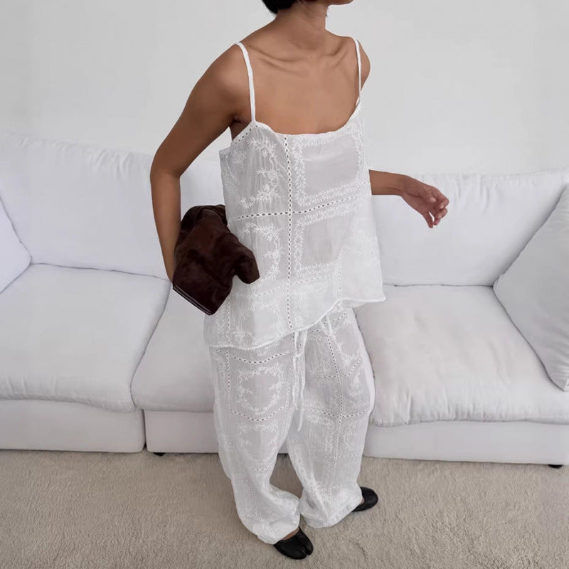 Damer luftig Lounge-set med romantiska broderier Mirla-Eva Jonsson