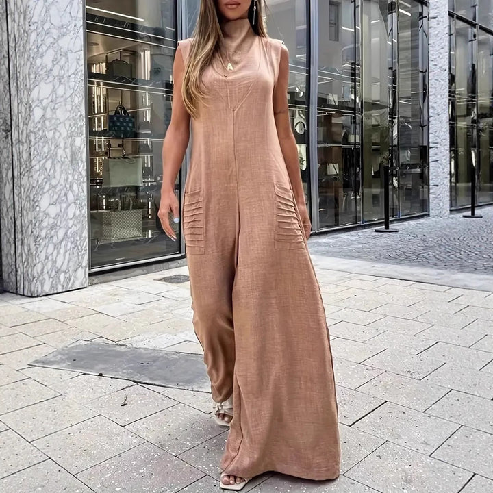 Damer luftig Maxijumpsuit med dekorativa veck och sidfickor Mirla-Eva Jonsson