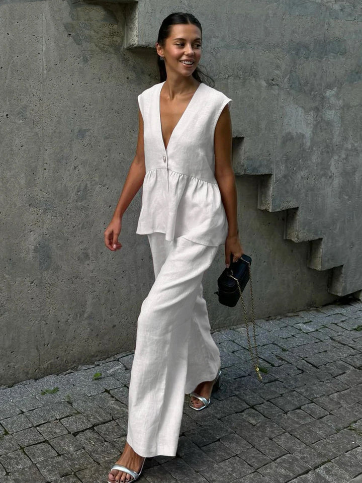Damer luftig jumpsuit med V-ringning och flytande snitt Mirla-Eva Jonsson
