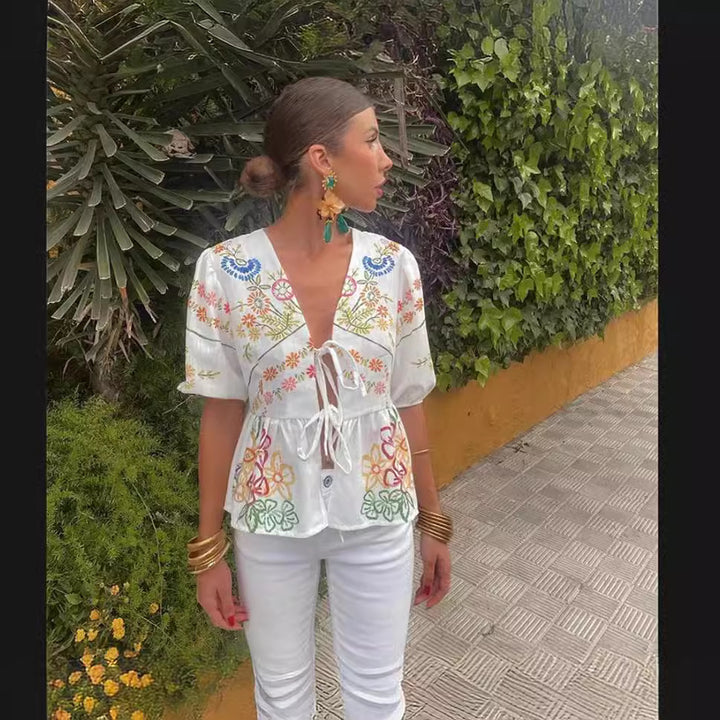 Damer luftig och elegant blus med blommönster Mirla-Eva Jonsson