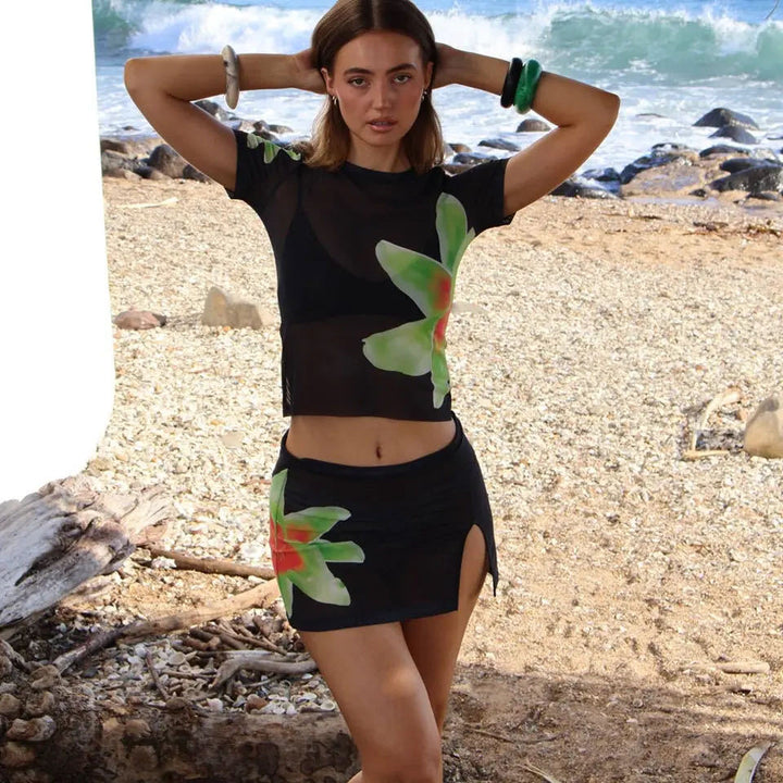 Damer luftig strandoutfit med blommönster Mirla-Eva Jonsson