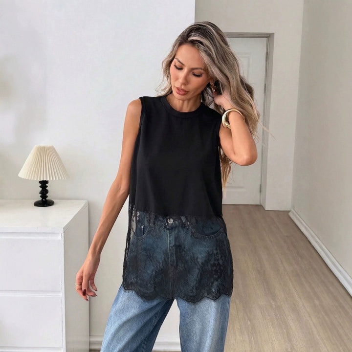Damer luftig topp med elegant spetsvolang Mirla-Eva Jonsson