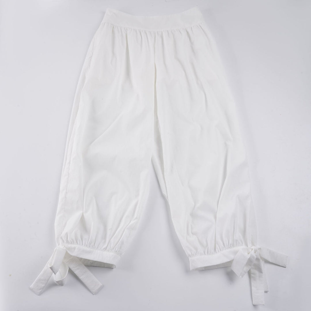 Damer luftiga och bekväma culotte-shorts med förtrollande volangdetaljer Mirla-Eva Jonsson