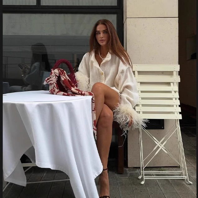 Damer lyxig kofta med fjädrar på ärmarna Mirla-Eva Jonsson