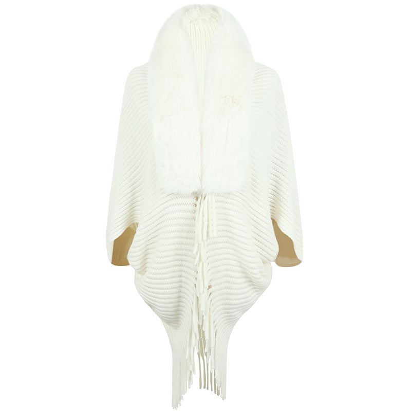 Damer lyxig stickad poncho med elegant konstpälskrage och fransar Eva Jonsson-Eva Jonsson