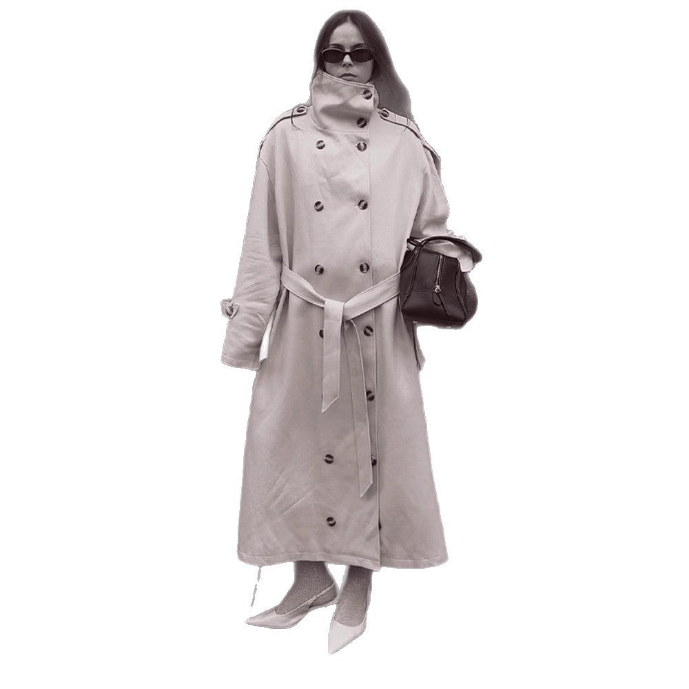 Damer lyxig trenchcoat med genomtänkta detaljer Mirla-Eva Jonsson