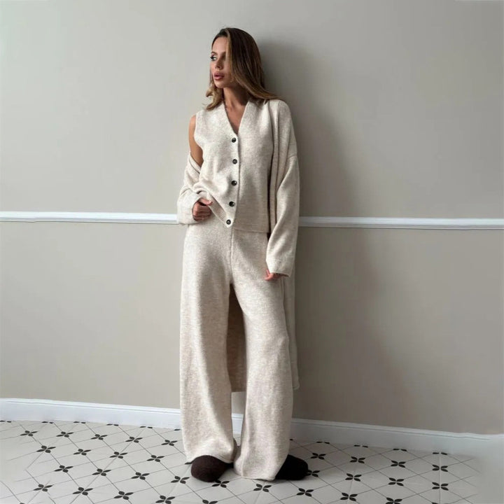 Damer lyxigt lounge-set med lång cardigan och vida byxor Mirla-Eva Jonsson