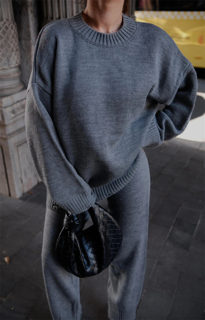 Damer lyxigt stickat set med oversized tröja och bekväma byxor Eva Jonsson-Eva Jonsson