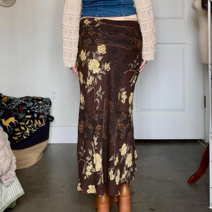 Damer maxi kjol med blommigt mönster och transparent chiffonöverdrag Mirla-Eva Jonsson