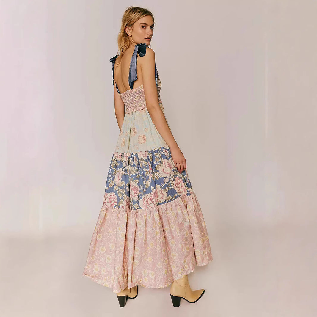 Damer maxi klänning med blommönster och voluminös kjol Mirla-Eva Jonsson