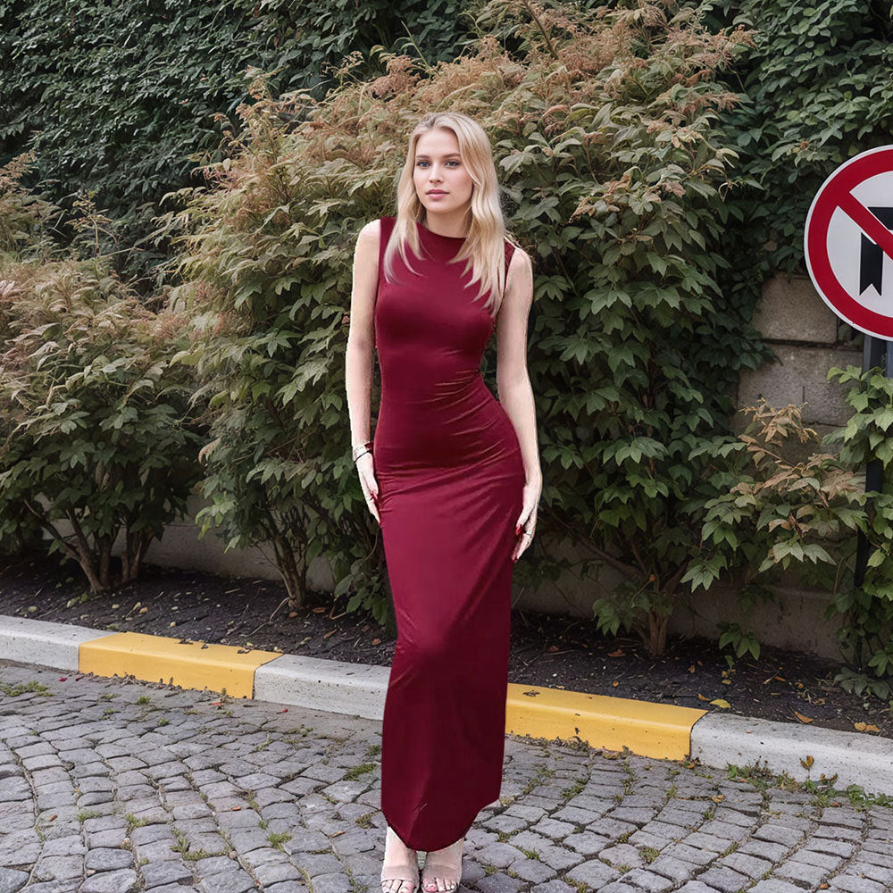 Damer maxi klänning med elegant, figurnära skärning och hög sprund Mirla-Eva Jonsson