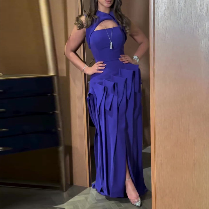 Damer maxi klänning med extraordinär utskärning och voluminösa draperingar Mirla-Eva Jonsson