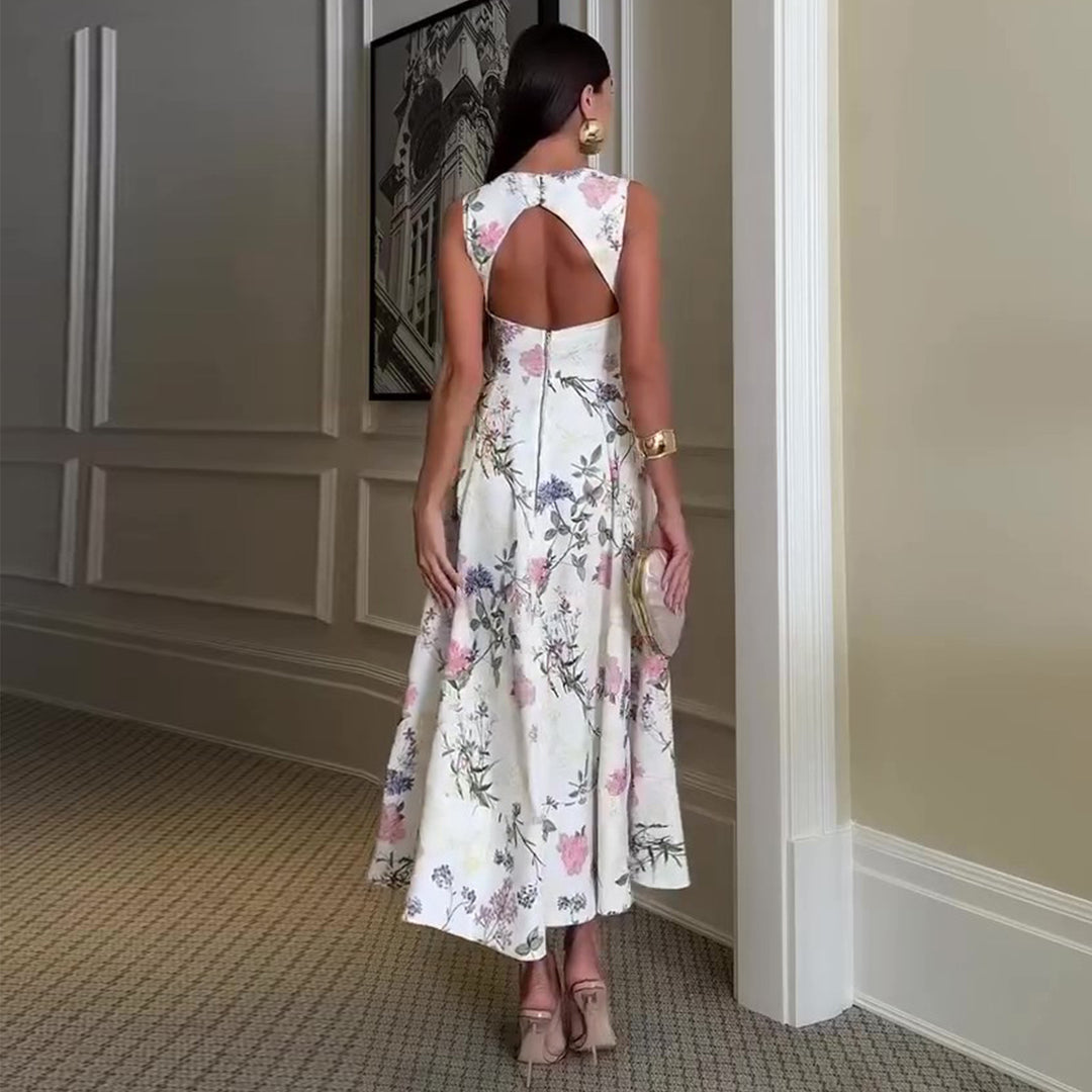 Damer maxi klänning med fyrkantig halsringning och delikat blommönster Mirla-Eva Jonsson