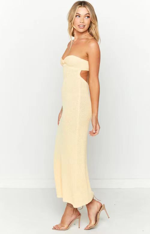 Damer maxikjol med elegant bandeau-uttalning och minimalistisk silhuett Mirla-Eva Jonsson