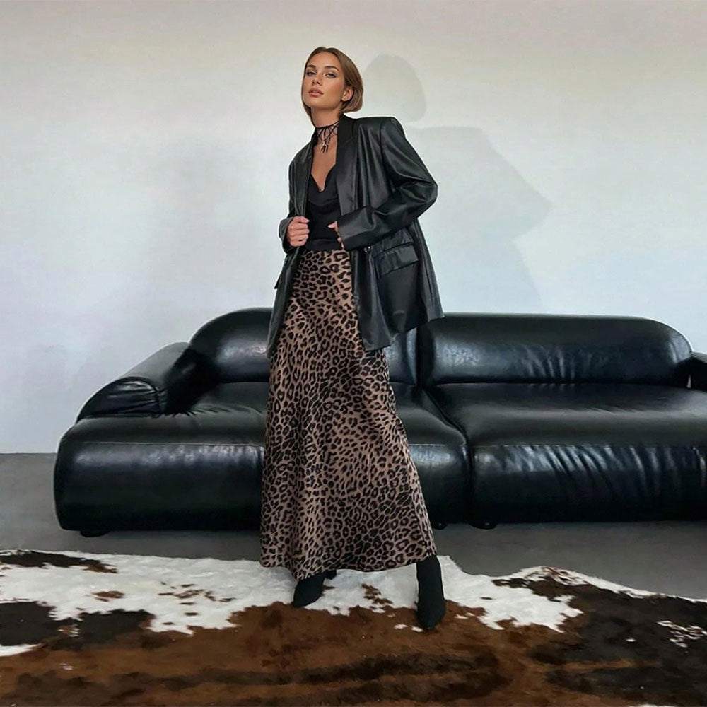Damer maxikjol med stiligt leopardmönster och hög midja Mirla-Eva Jonsson