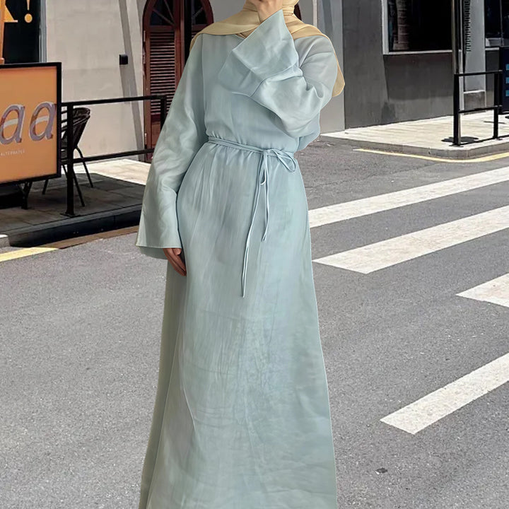Damer maxiklänning med midjeband och elegant krage Mirla-Eva Jonsson