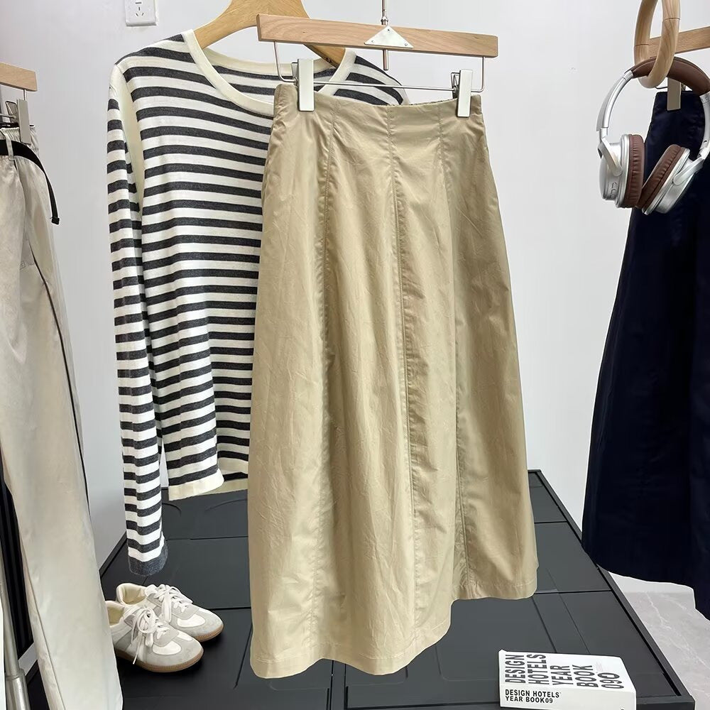 Damer midi kjol med elegant snitt och praktisk dragkedja Mirla-Eva Jonsson
