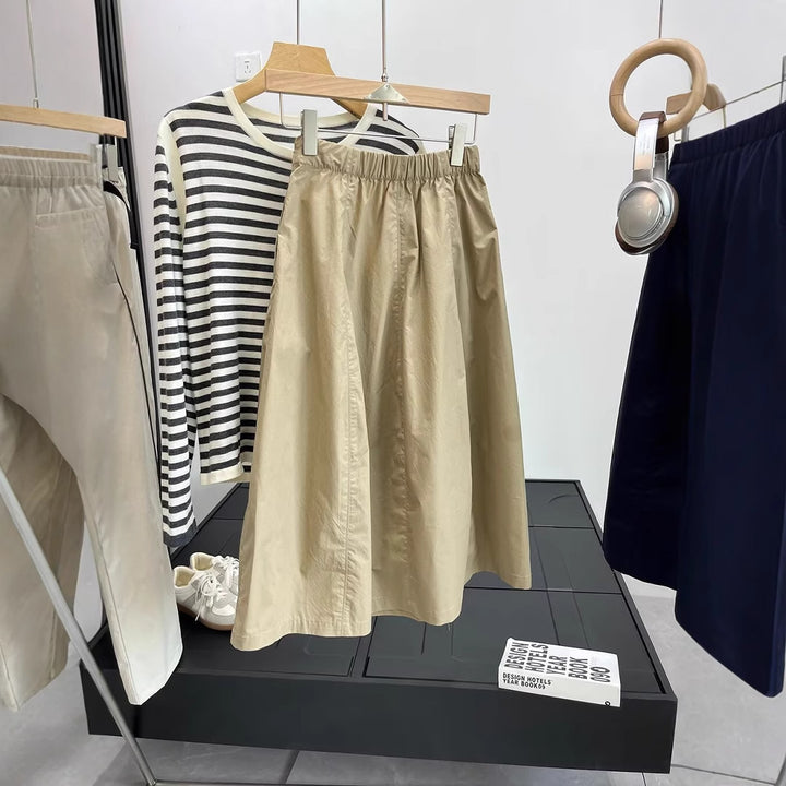 Damer midi kjol med elegant snitt och praktisk dragkedja Mirla-Eva Jonsson