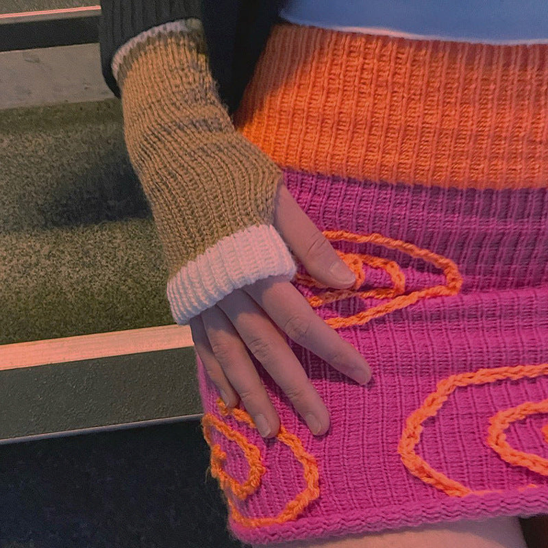 Damer minikjolar med unik spiraldesign Mirla-Eva Jonsson