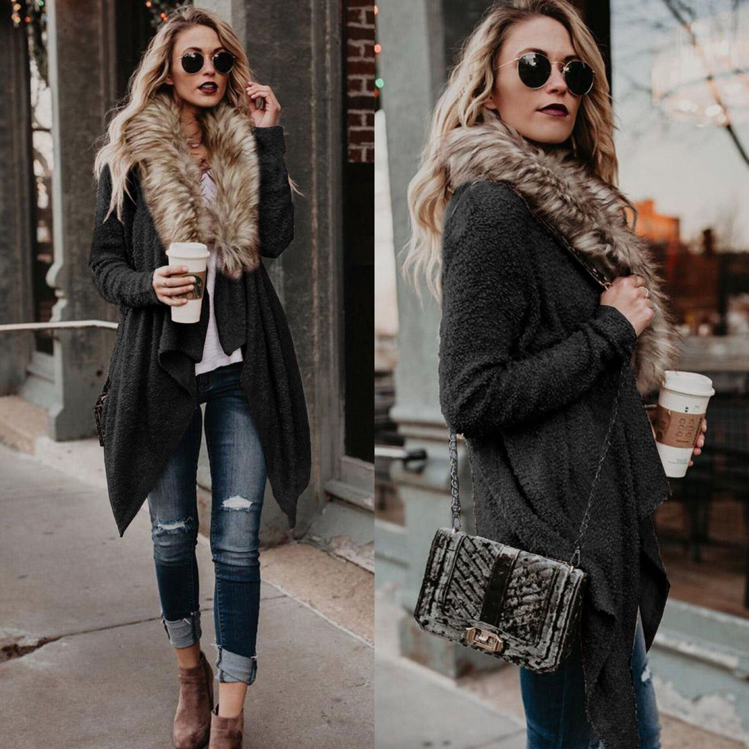 Damer mjuk cardigan med lyxig faux fur-krage och asymmetrisk skärning Eva Jonsson-Eva Jonsson