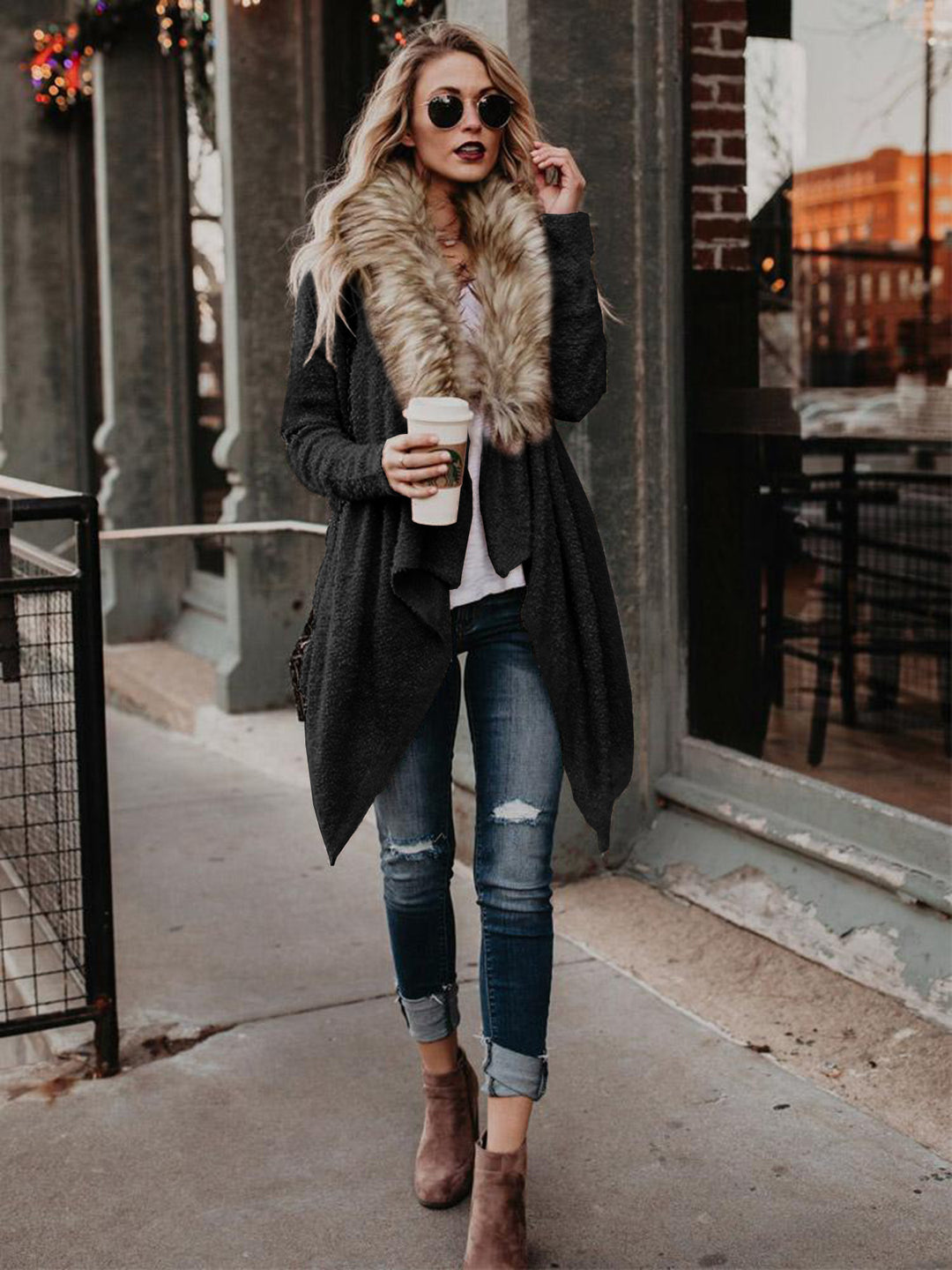 Damer mjuk cardigan med lyxig faux fur-krage och asymmetrisk skärning Eva Jonsson-Eva Jonsson