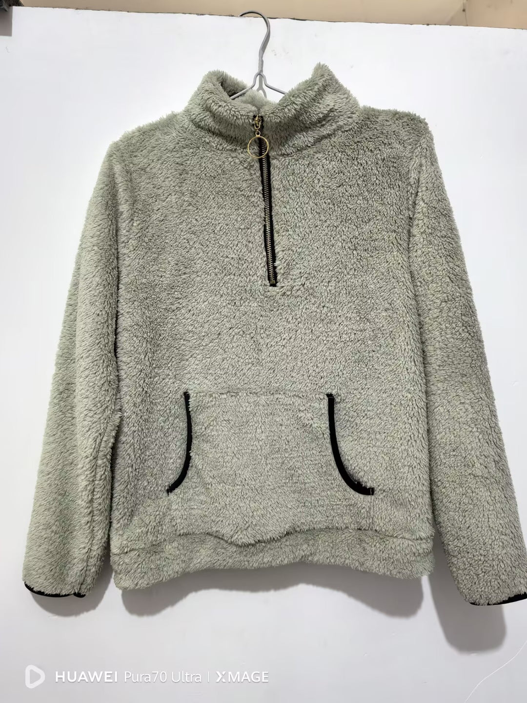 Damer mjuk fleece-tröja med hög krage och dragkedja Mirla-Eva Jonsson