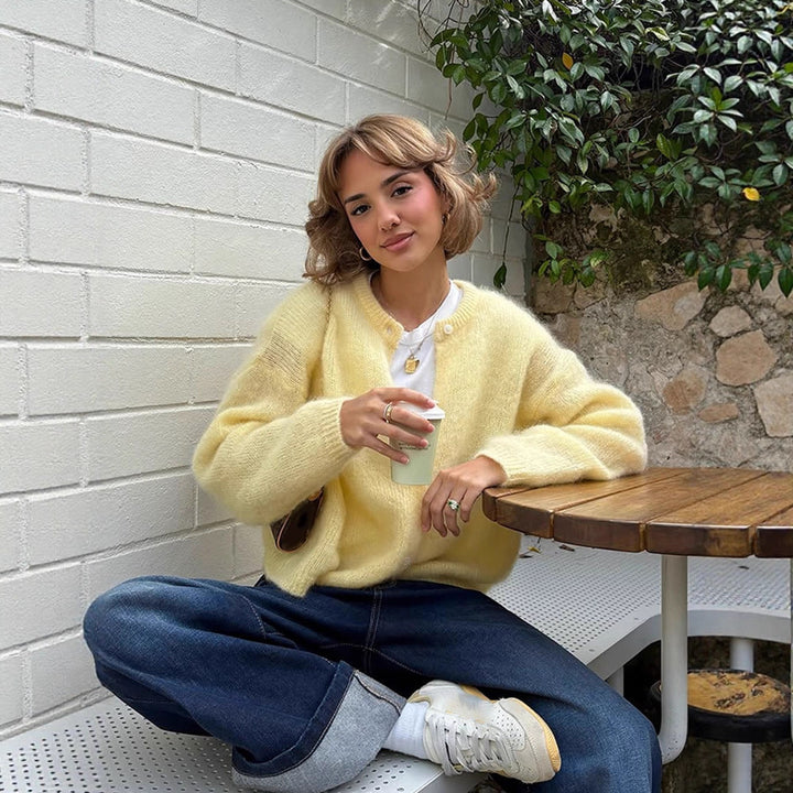 Damer mjuk stickad cardigan med stora puffärmar Mirla-Eva Jonsson