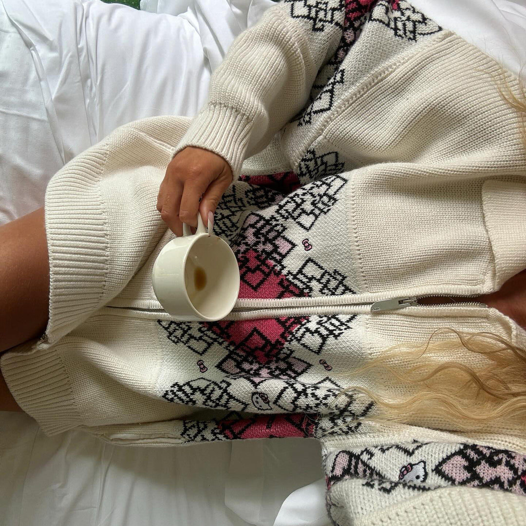 Damer mjuk stickad cardigan med unika grafiska mönster Mirla-Eva Jonsson