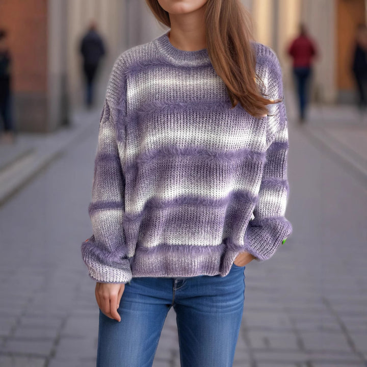 Damer mjukstickad tröja med flair Mirla-Eva Jonsson