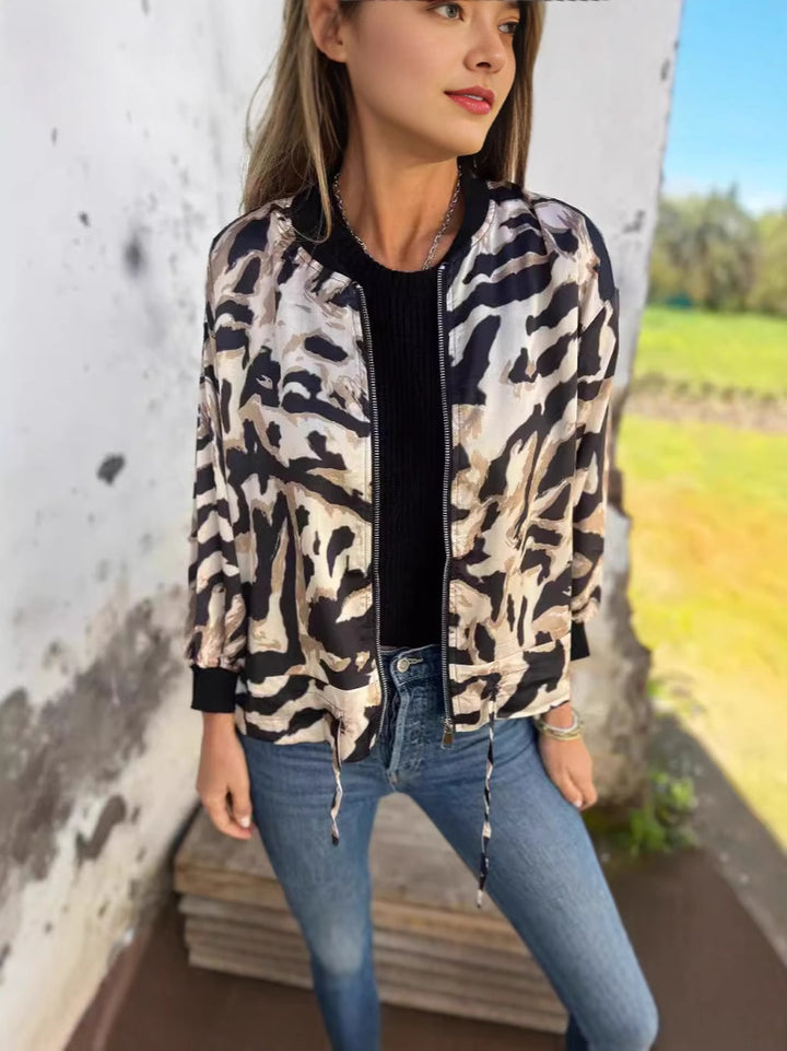 Damer mode Collegejacka med djurmönster Mirla-Eva Jonsson
