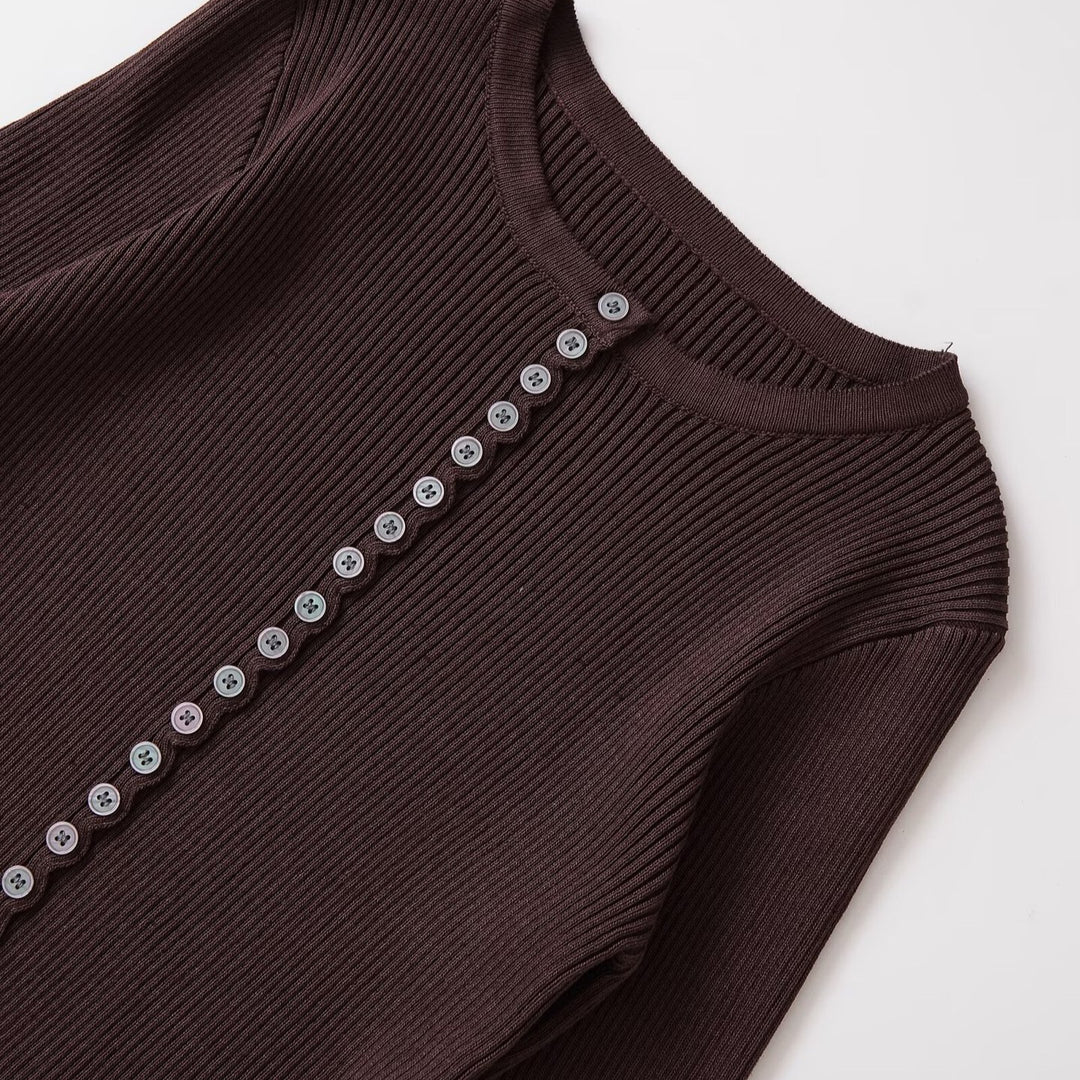 Damer mode cropped sweattröja med knappr detaljer Mirla-Eva Jonsson