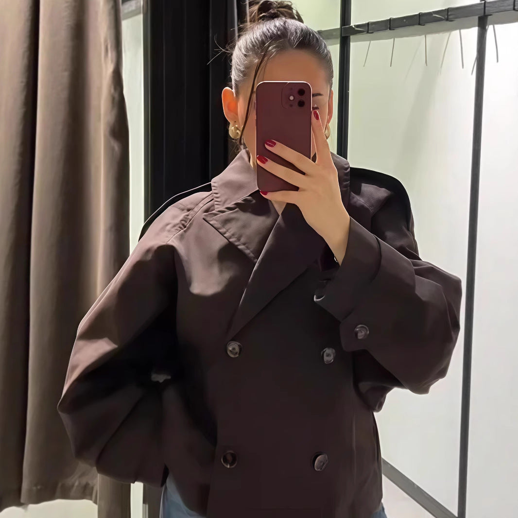 Damer mode dubbelknäppningsjacka med hög krage och strukturerad design Mirla-Eva Jonsson