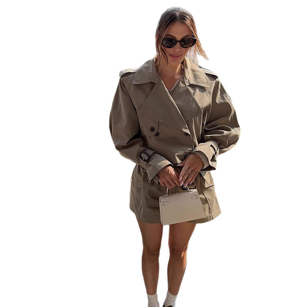 Damer mode oversized trenchjacka med bältesdetalj Mirla-Eva Jonsson