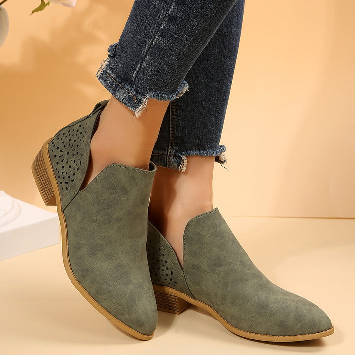 Damer mode slip-on skor med perforerade detaljer Mirla-Eva Jonsson