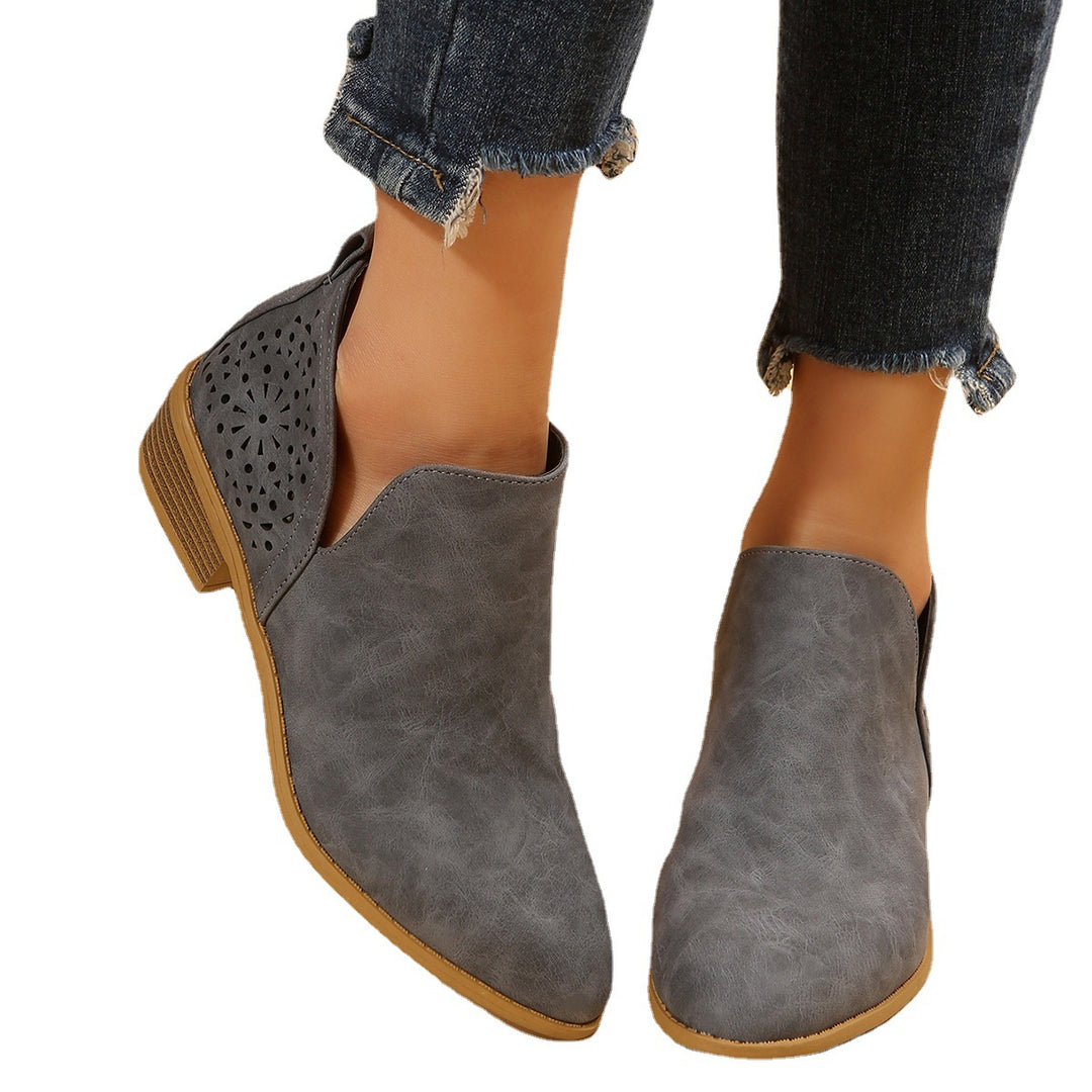 Damer mode slip-on skor med perforerade detaljer Mirla-Eva Jonsson