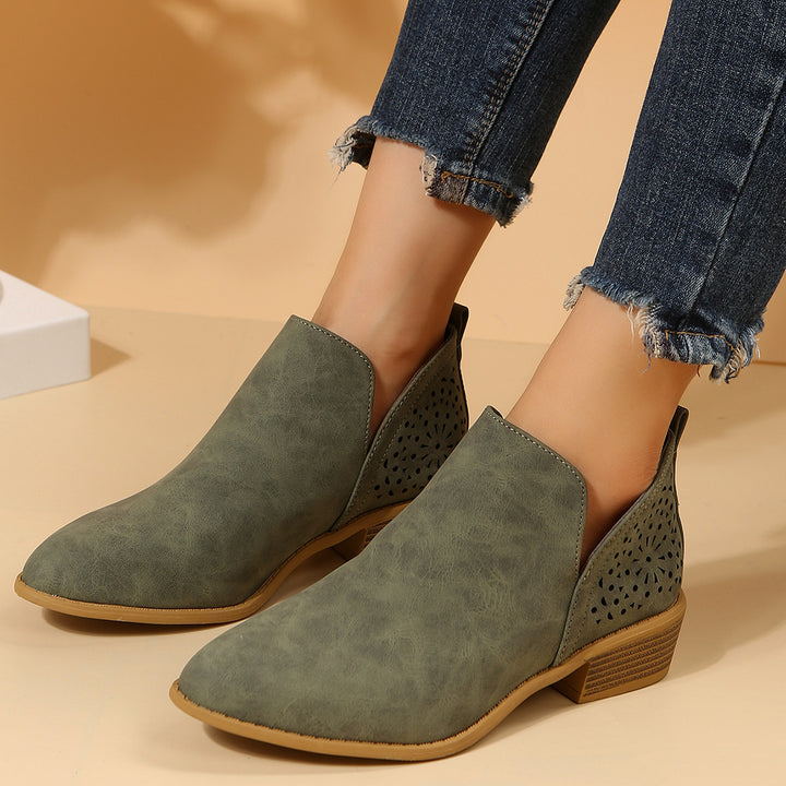 Damer mode slip-on skor med perforerade detaljer Mirla-Eva Jonsson