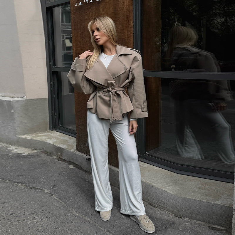Damer mode trenchcoat Mirla-Eva Jonsson