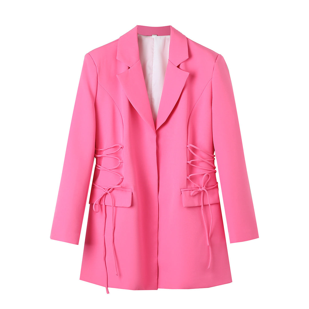 Damer modeblazer med raffinerade snördetaljer och praktiska fickor Mirla-Eva Jonsson