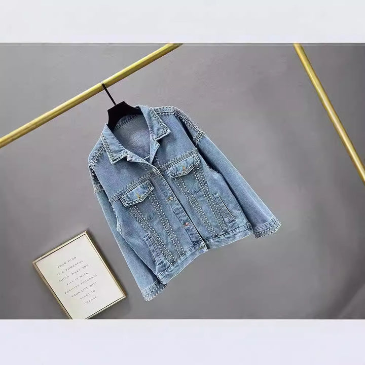 Damer modemed denimjacka med dekorativa nitar Mirla-Eva Jonsson