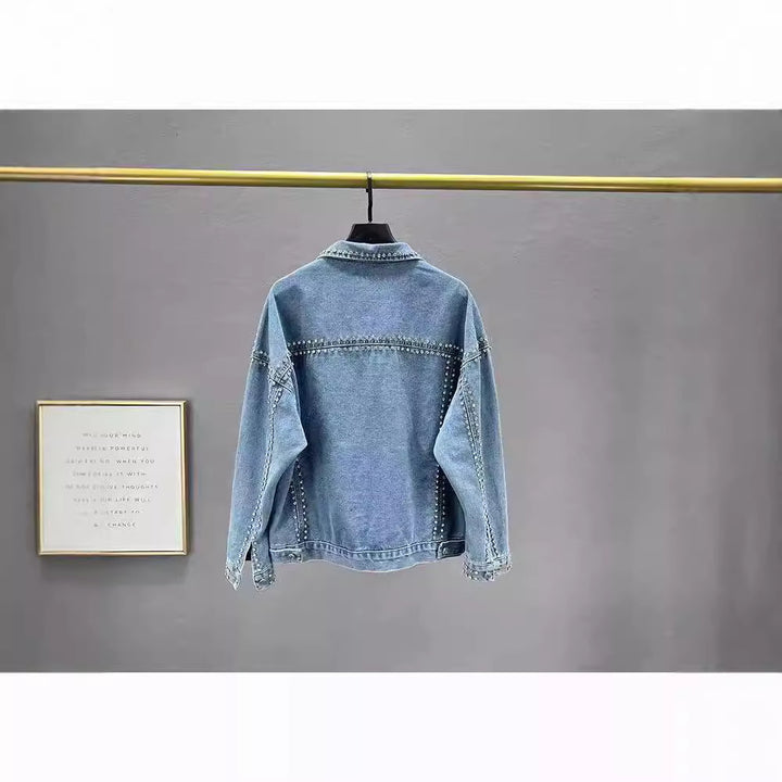 Damer modemed denimjacka med dekorativa nitar Mirla-Eva Jonsson