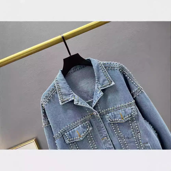 Damer modemed denimjacka med dekorativa nitar Mirla-Eva Jonsson