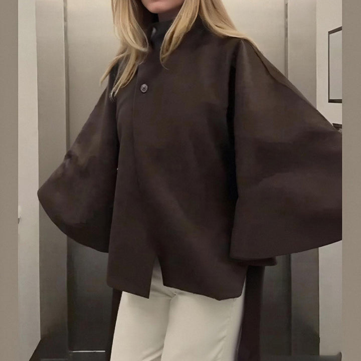 Damer modemed kapuschongjacka med vid passform och eleganta detaljer Mirla-Eva Jonsson
