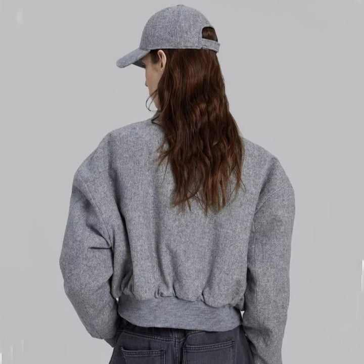 Damer modemedveten oversized jacka gjord av ullblandning Mirla-Eva Jonsson