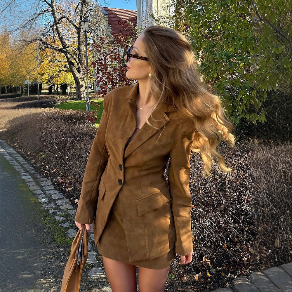 Damer moderiktig blazer med matchande kjol Mirla-Eva Jonsson