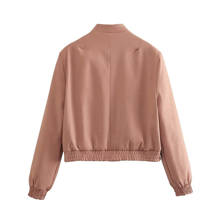 Damer moderiktig cropped Utility-jacka med stora flapplådor och elastisk nederkant Mirla-Eva Jonsson