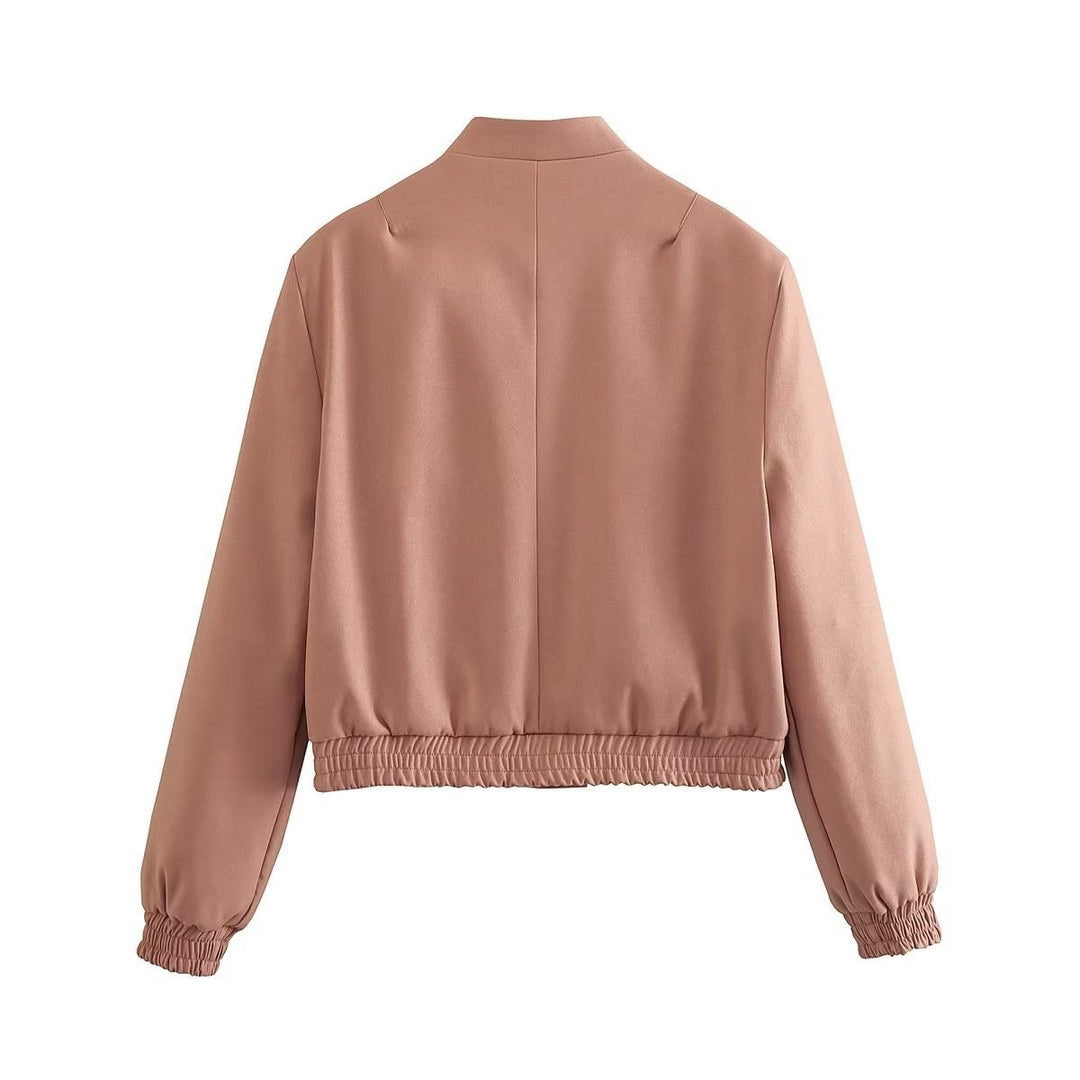 Damer moderiktig cropped Utility-jacka med stora flapplådor och elastisk nederkant Mirla-Eva Jonsson