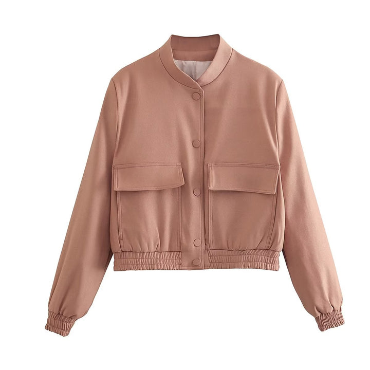 Damer moderiktig cropped Utility-jacka med stora flapplådor och elastisk nederkant Mirla-Eva Jonsson