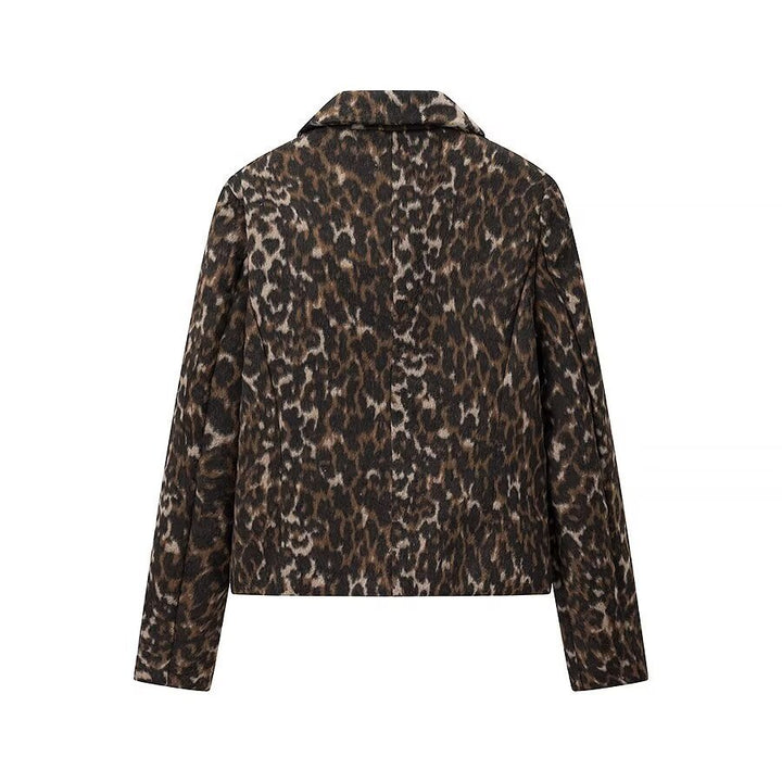 Damer moderiktig kort kappa med leopardmönster Mirla-Eva Jonsson