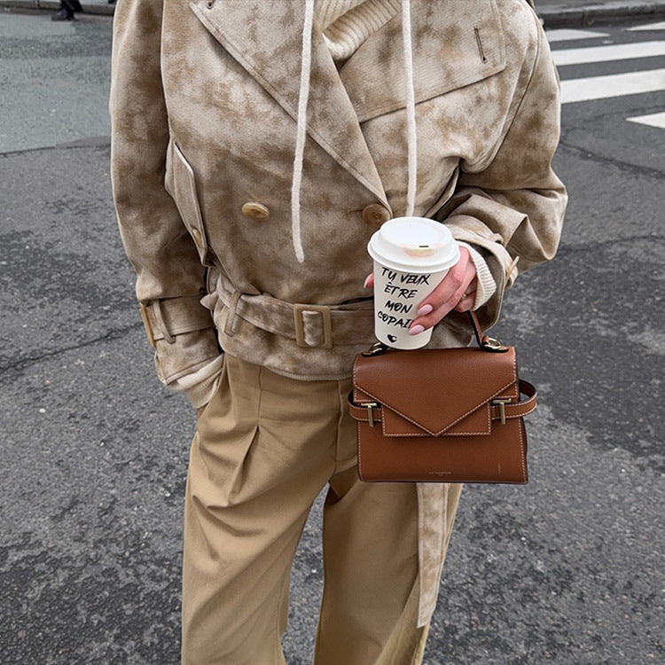 Damer moderiktig trenchcoat-jacka med bälte och huva Mirla-Eva Jonsson